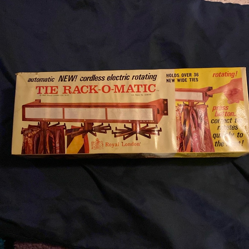 Vintage 1967 Tie Rack-o-mastic